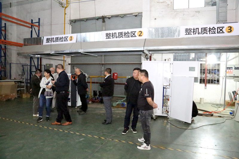 熱烈歡迎河南舒適家行業(yè)聯(lián)盟領導蒞臨廣東瑞馬參觀指導 熱烈歡迎河南舒適家行業(yè)聯(lián)盟領導蒞臨廣東瑞馬參觀指導